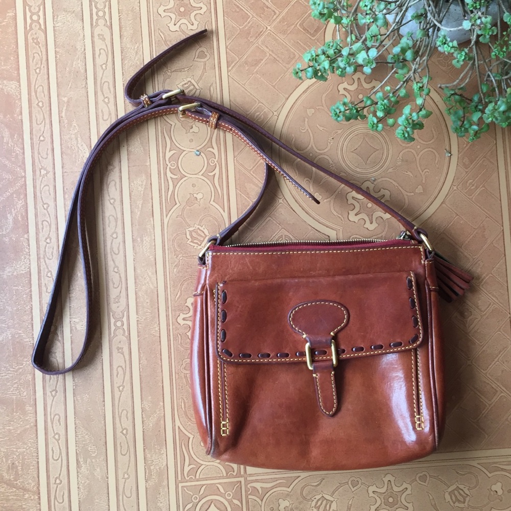 Dooney & Bourke Brown leather crossbody bag
